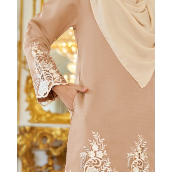 Baju Kurung Royal Lace Ayra - Beige Castle - Image 2