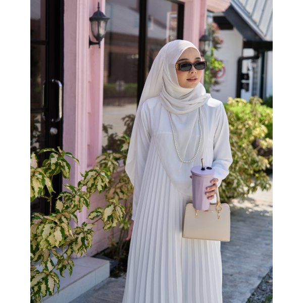 Dress Pleated Haifa - Snow White - Image 2