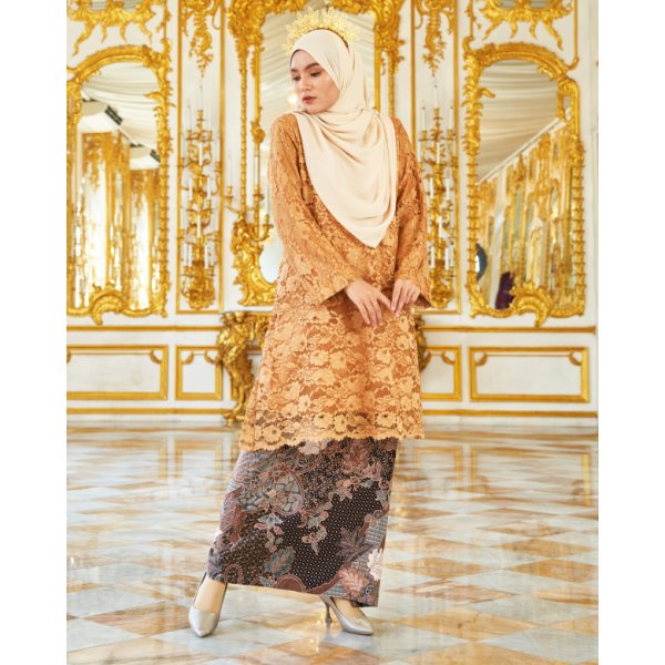 Baju Kurung Lace Batik Alexa - Fawn Beige - Image 3
