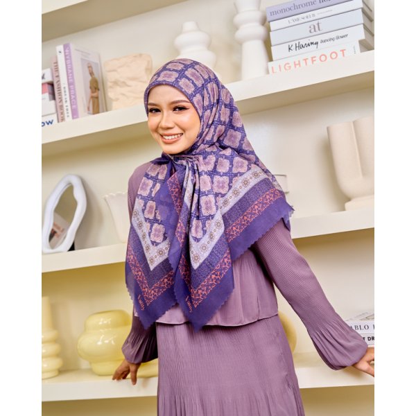 Valily Tudung Bawal Cotton Voile Essaouira - Yara Purple - Image 2
